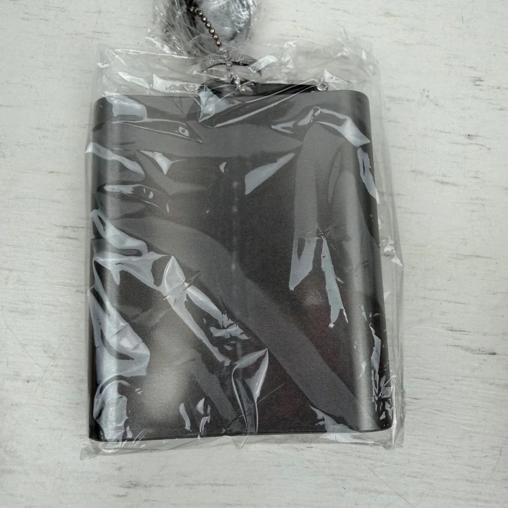 Spoontiques Betty Boop Stainless Steel Hip Flask with Funnel NEW